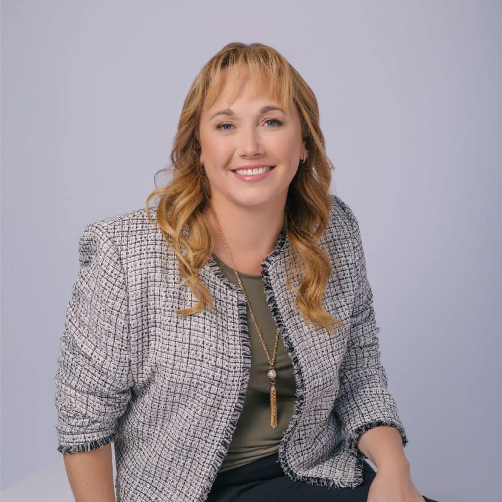 Head shot of Heidi Flanders